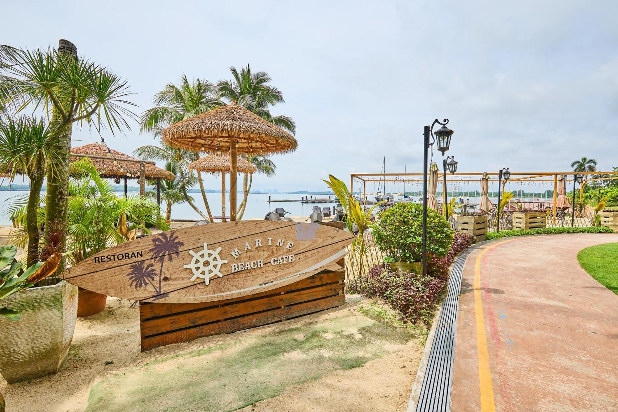 Apartemen Danga Bay By Justhome 5pax